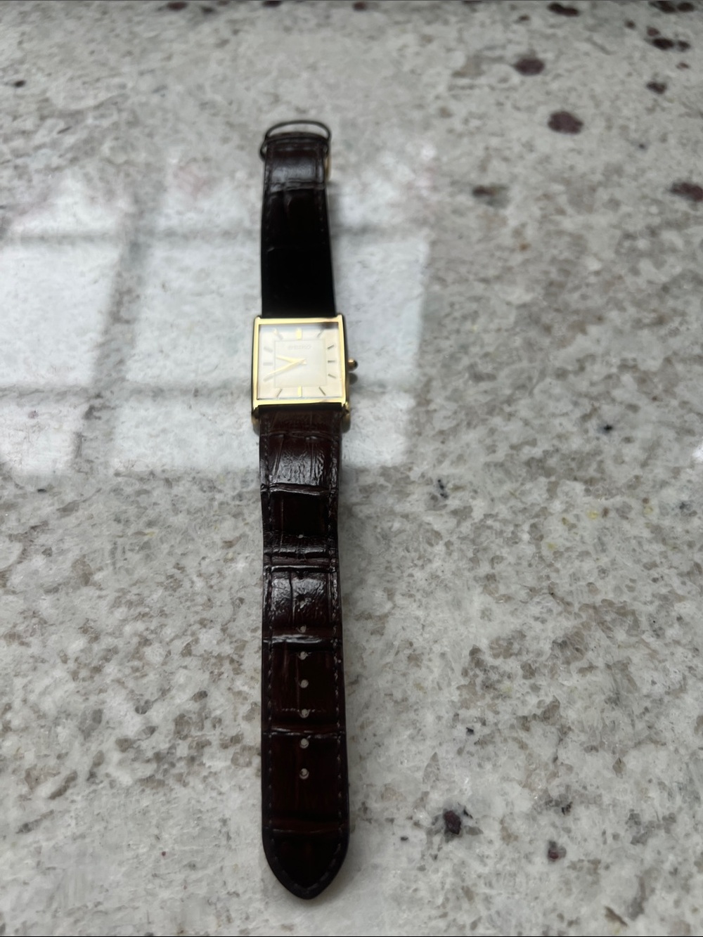 Seiko 100%authentic Leather Square-Men's Watch Gold Case, excellent con